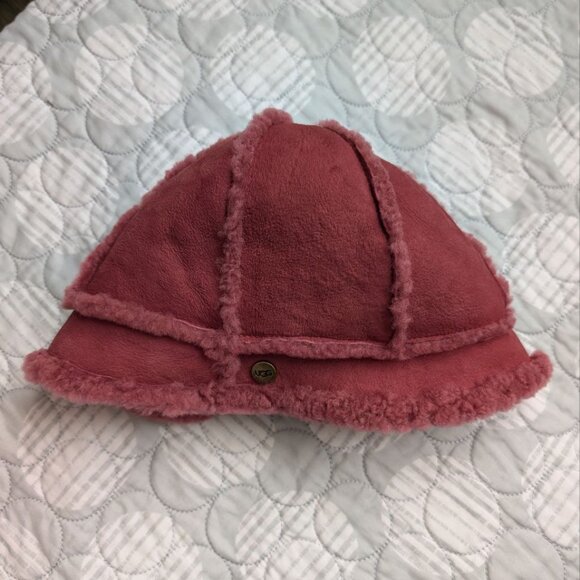 UGG Women`s Sheepskin Bucket Hat One Size Pink - Picture 13 of 15